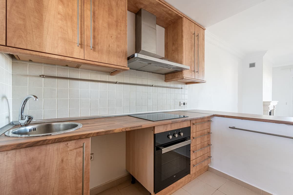 Middle Floor Apartment in Selwo — photo 9 of 10