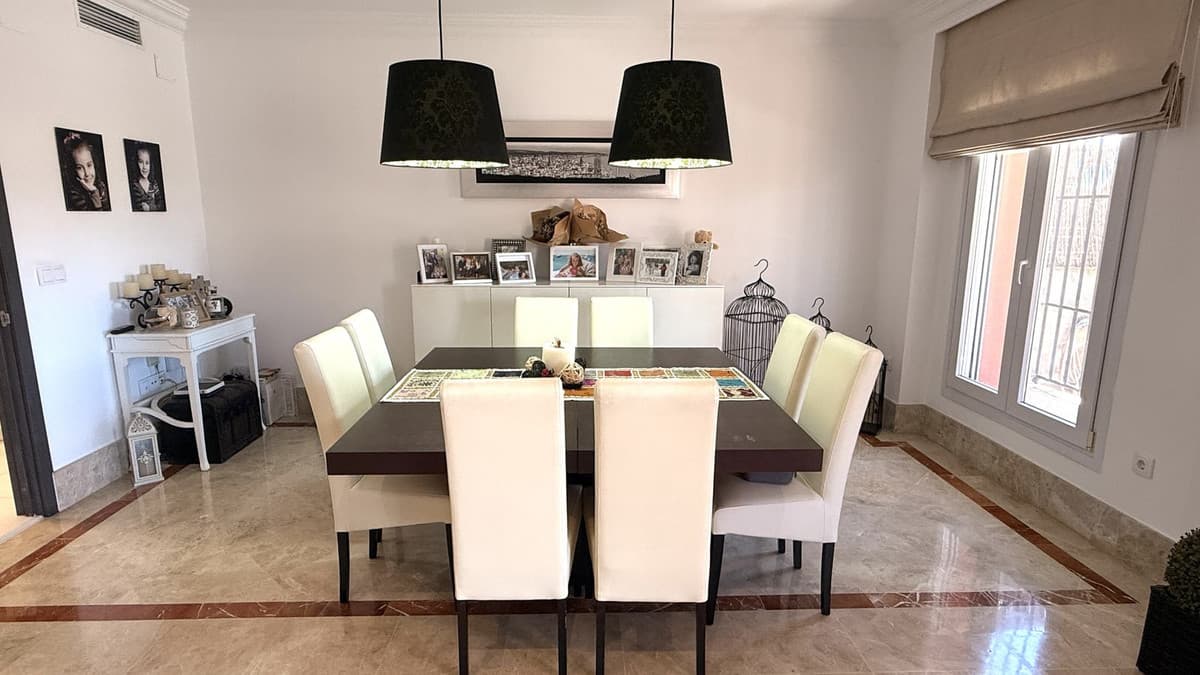 Semi-Detached House in Santa Clara — photo 6 of 10