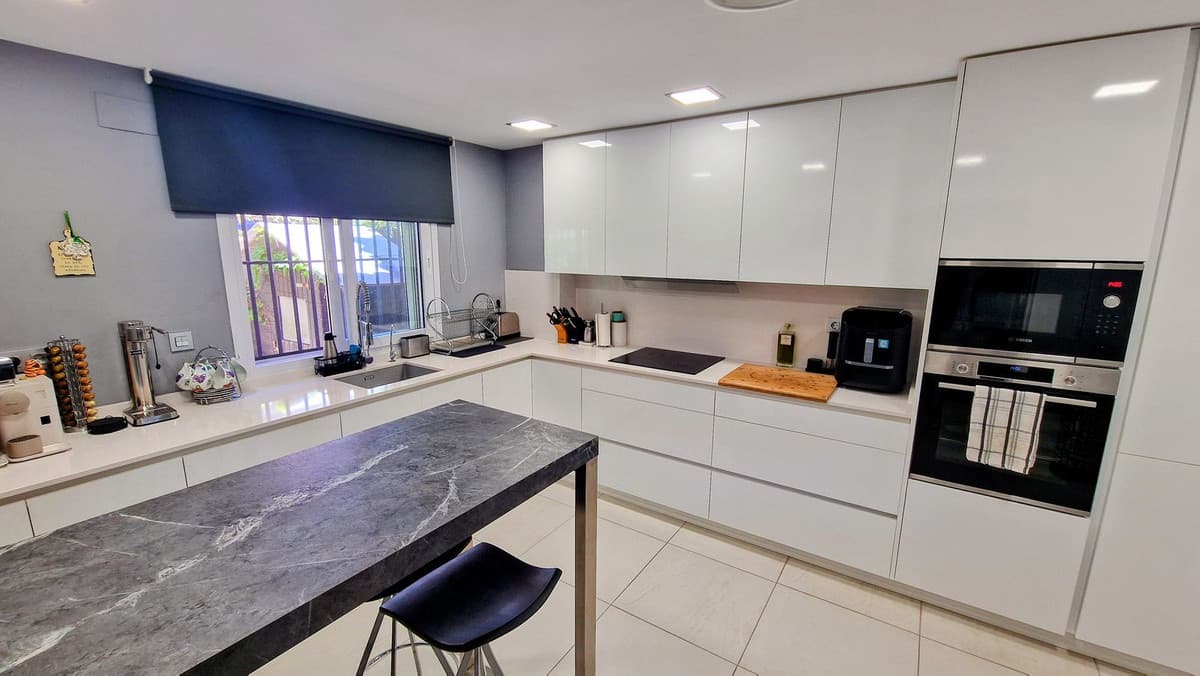 Semi-Detached House in Santa Clara — photo 7 of 10