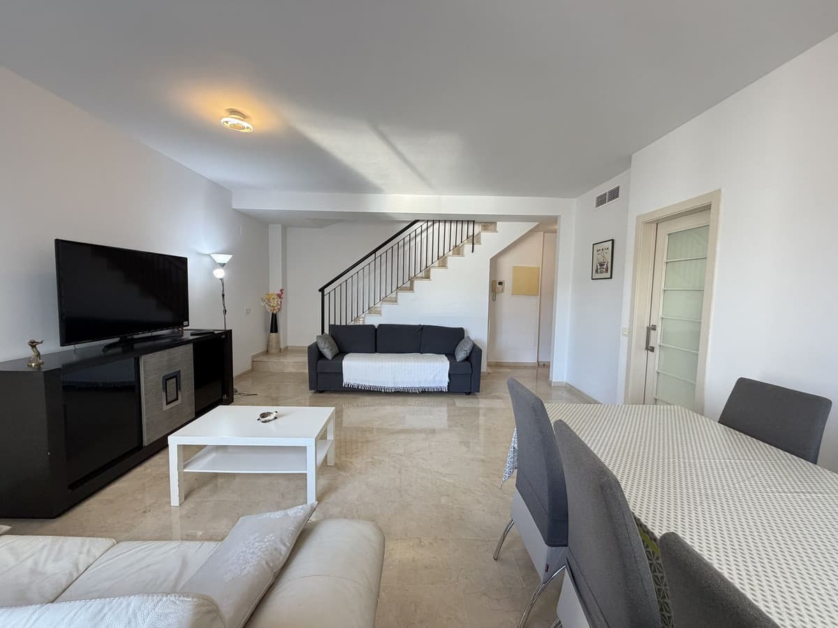 Ground Floor Apartment in Estepona — photo 4 of 10