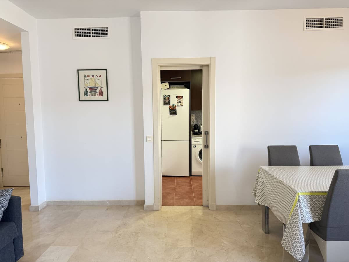 Ground Floor Apartment in Estepona — photo 7 of 10