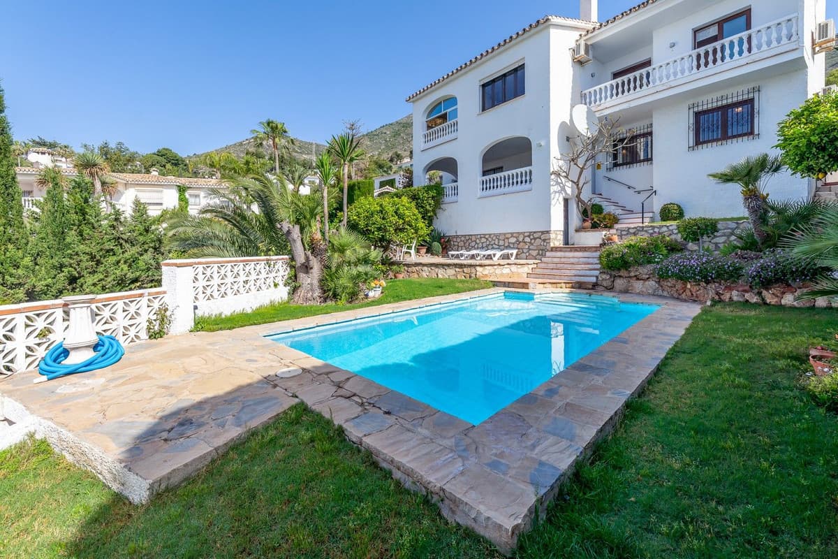 Detached Villa in Benalmadena — photo 3 of 10