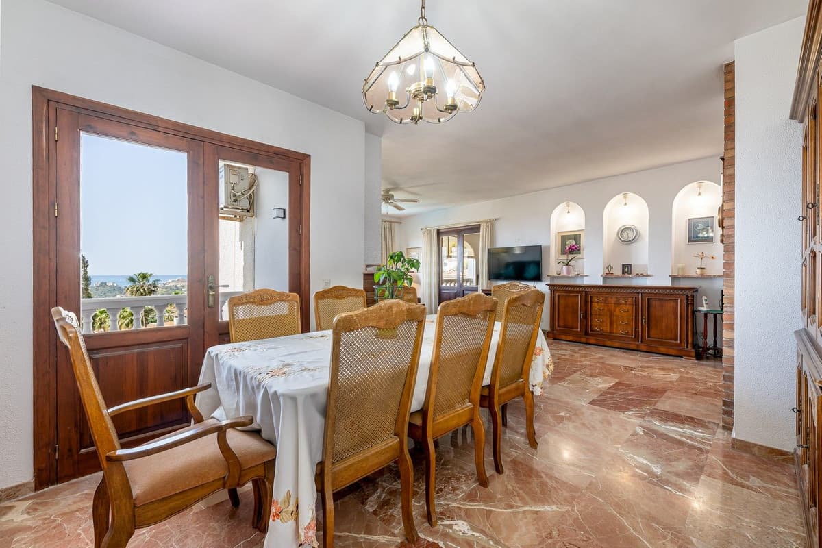 Detached Villa in Benalmadena — photo 6 of 10