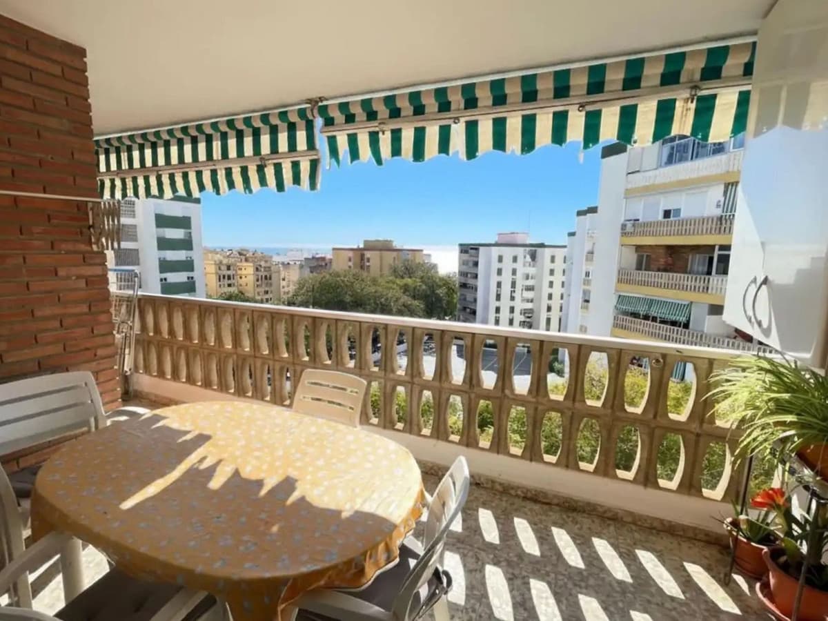 Middle Floor Apartment in Marbella — photo 2 of 10