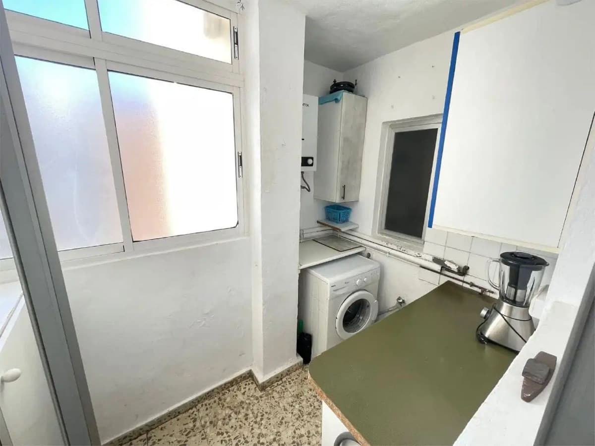 Middle Floor Apartment in Marbella — photo 10 of 10
