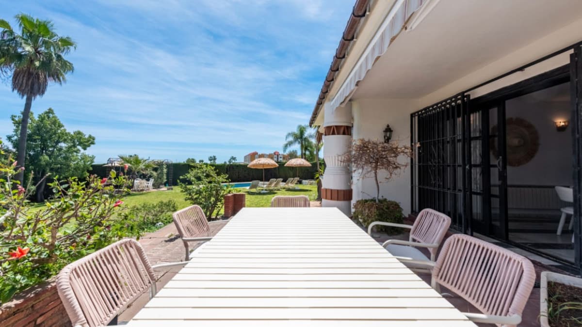 Detached Villa in Estepona — photo 3 of 10