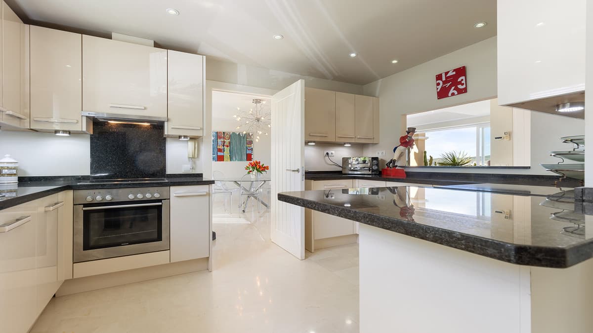 Penthouse in Doña Julia — photo 4 of 10