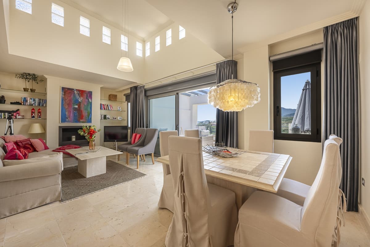 Penthouse in Benahavís — photo 9 of 10