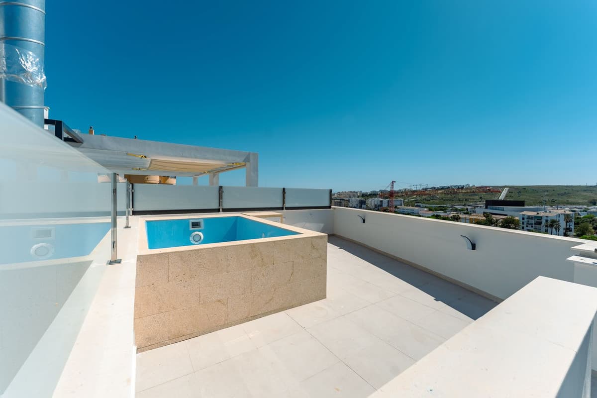 Penthouse Duplex in Estepona — photo 2 of 10