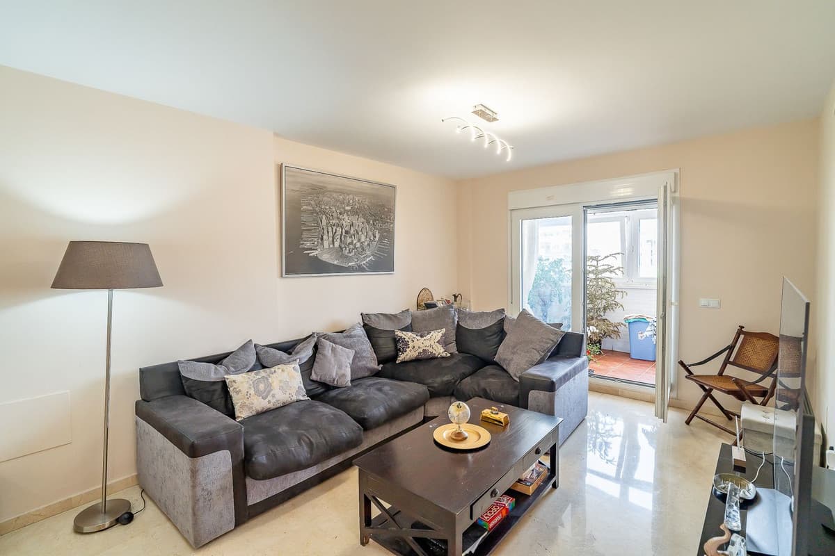 Middle Floor Apartment in Fuengirola — photo 2 of 10