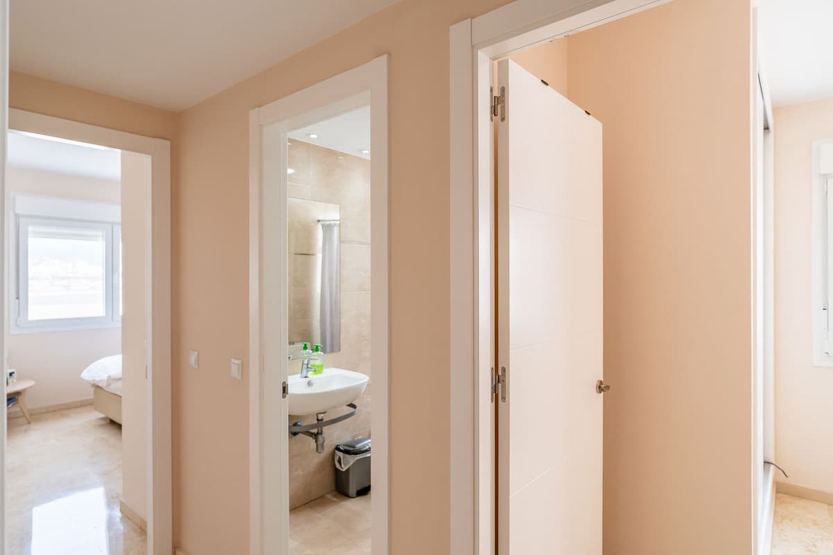 Middle Floor Apartment in Fuengirola — photo 6 of 10