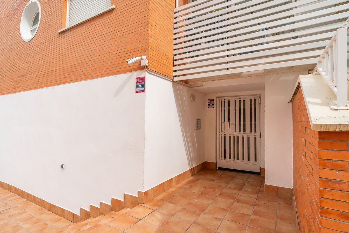 Middle Floor Apartment in Fuengirola — photo 7 of 10
