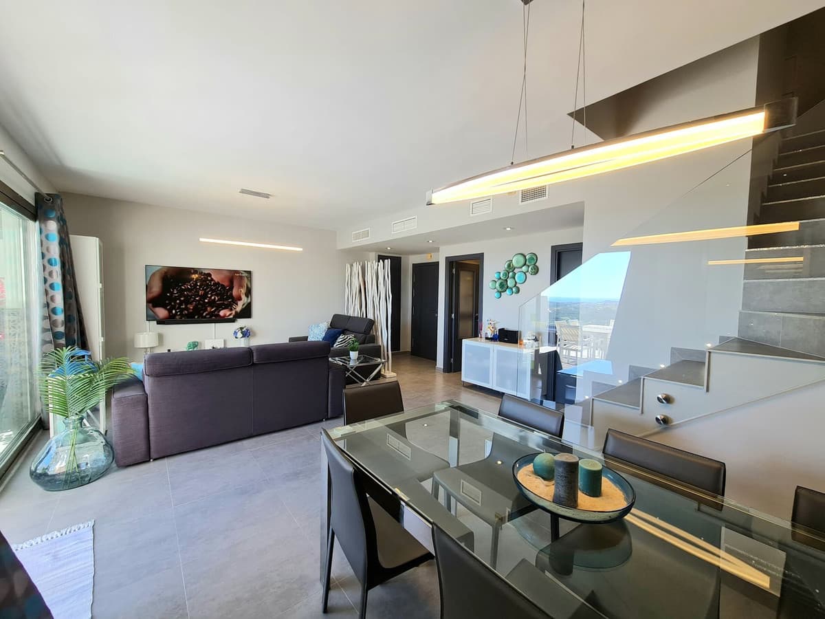 Penthouse Duplex in La Cala de Mijas — photo 7 of 10