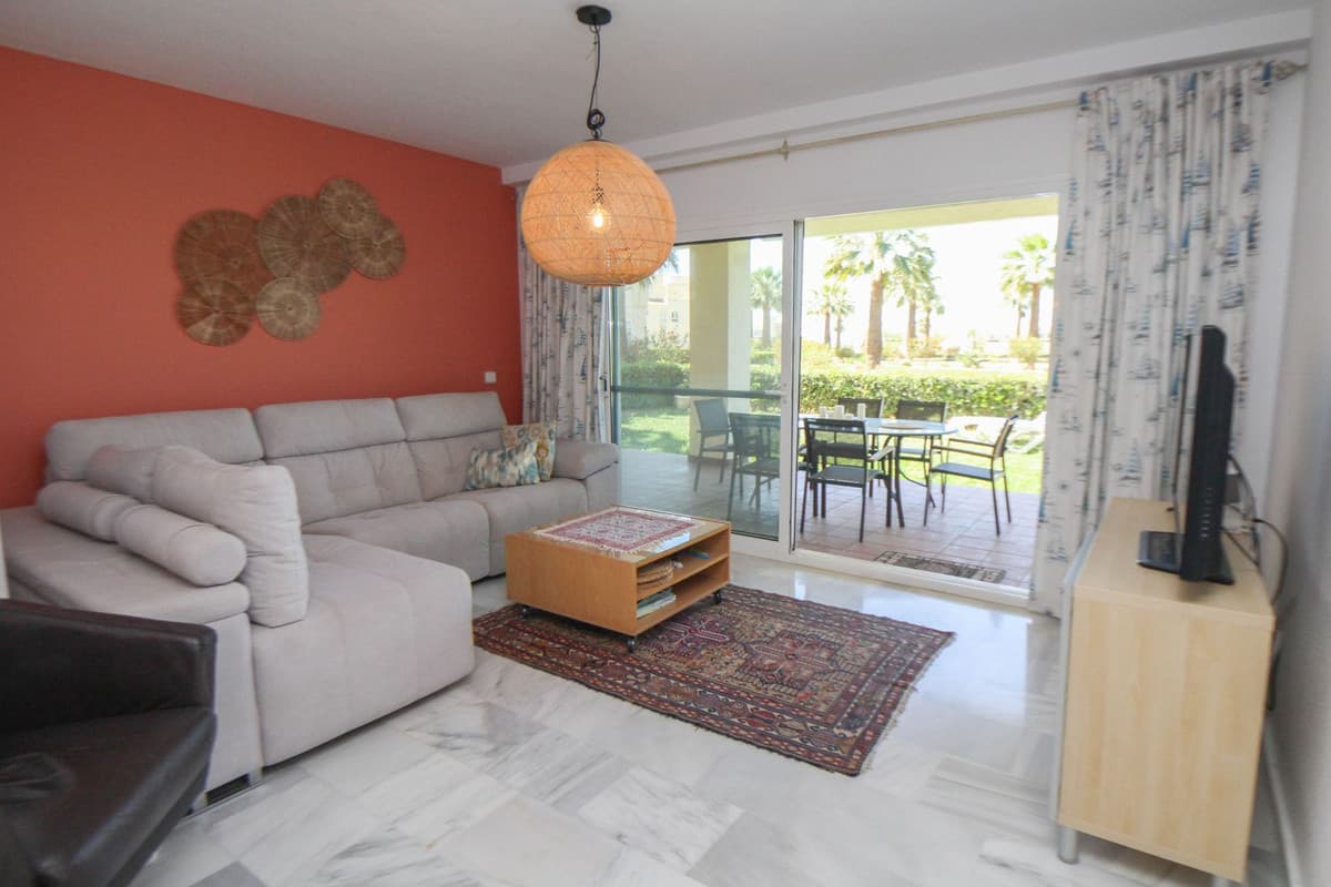 Ground Floor Apartment in La Cala de Mijas — photo 2 of 10