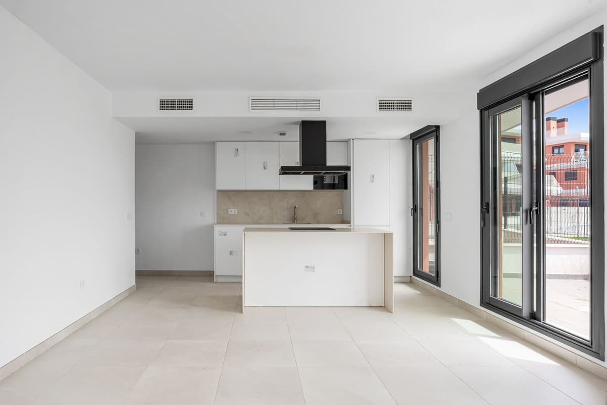 Ground Floor Apartment in La Cala de Mijas — photo 5 of 10