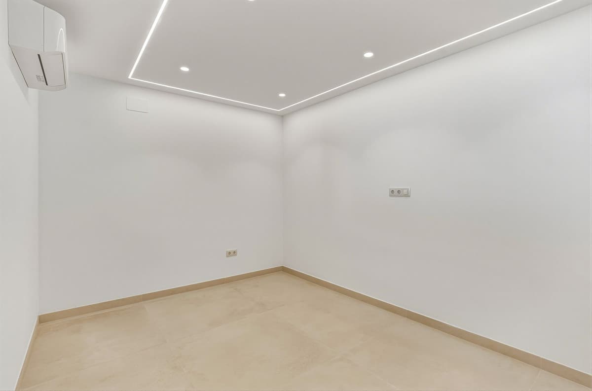 Townhouse in Altos de los Monteros — photo 10 of 10