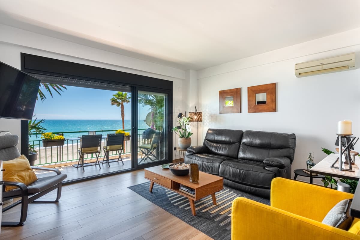 Middle Floor Apartment in Carvajal — photo 2 of 10