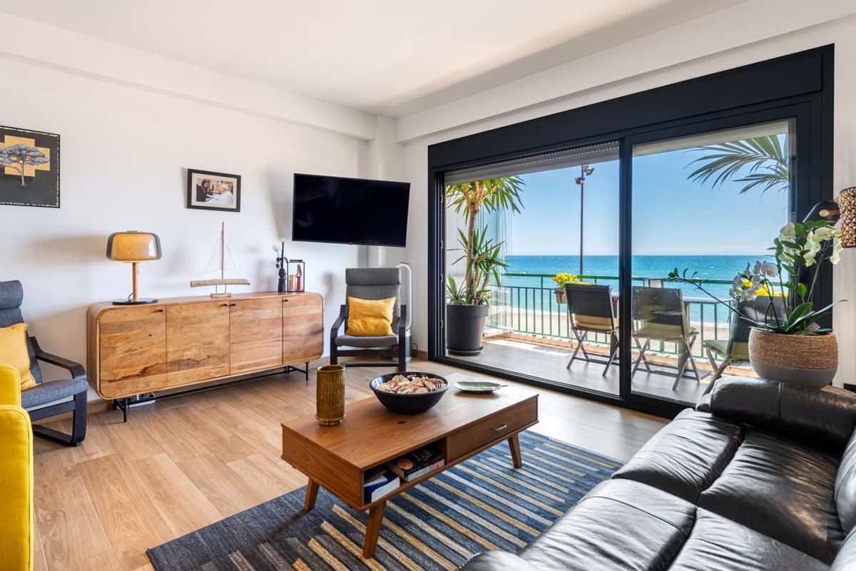 Middle Floor Apartment in Carvajal — photo 9 of 10