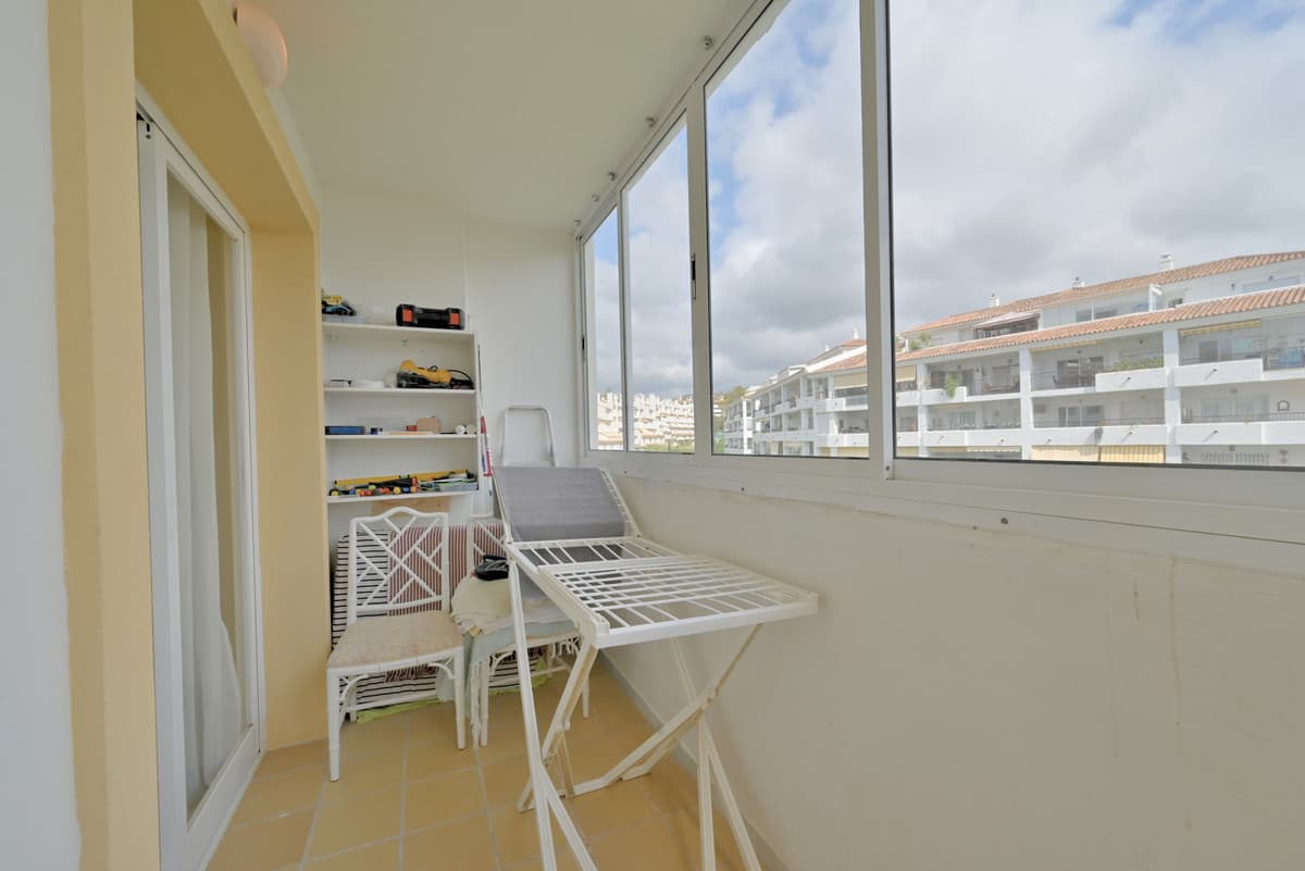 Middle Floor Apartment in Calahonda — photo 10 of 10