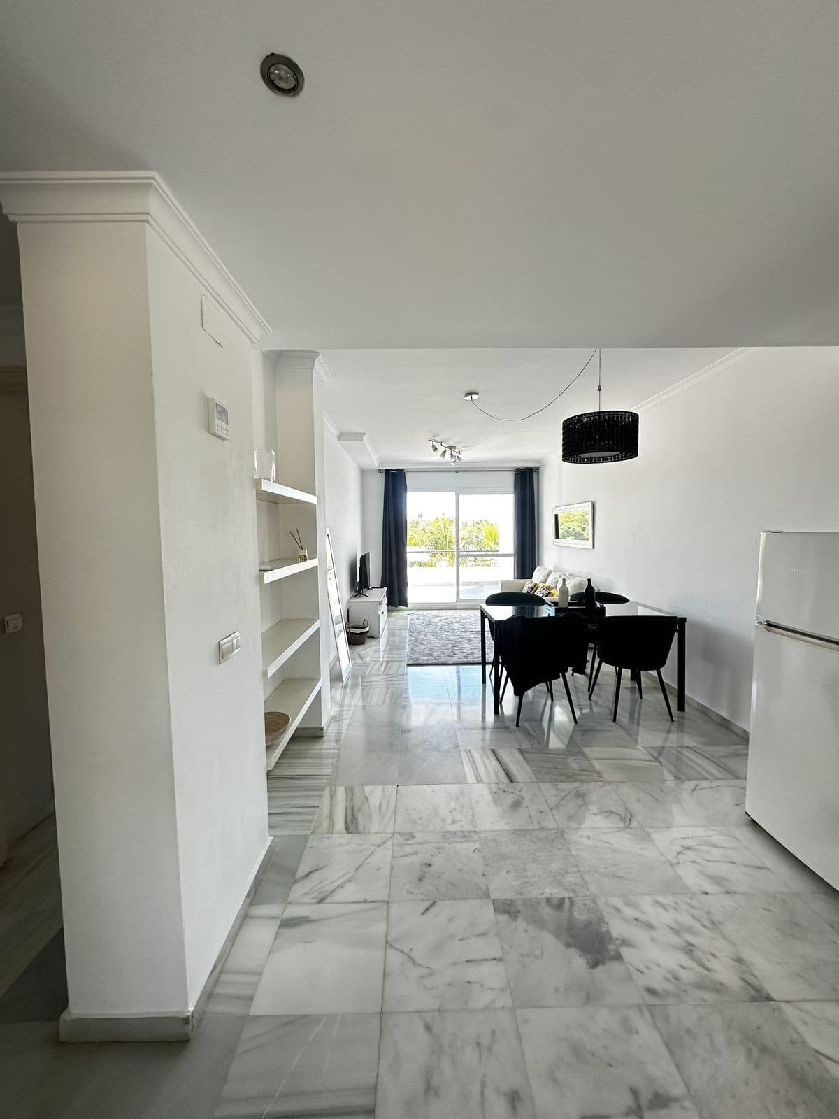Middle Floor Apartment in Nueva Andalucía — photo 6 of 10
