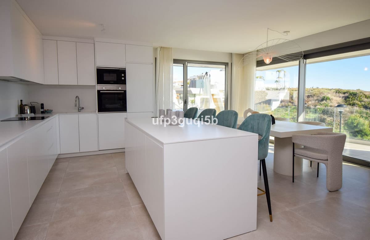 Semi-Detached House in Mijas Costa — photo 3 of 10