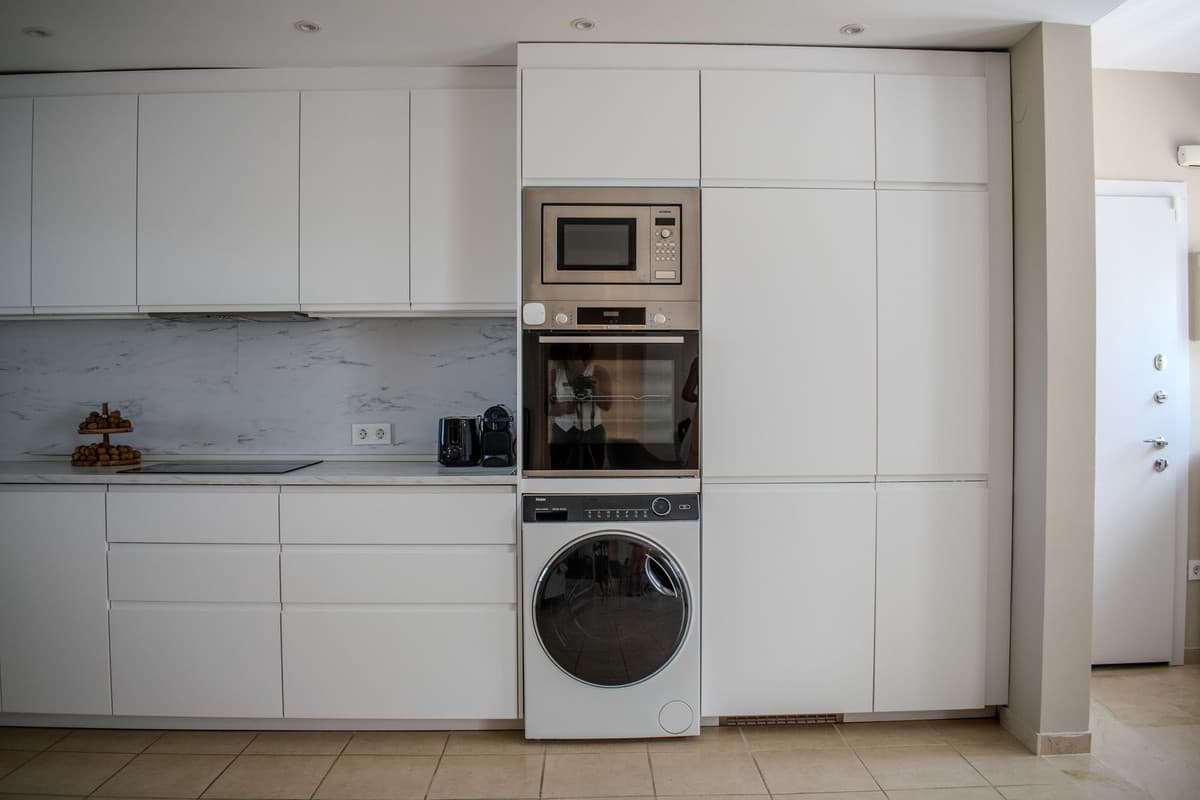 Middle Floor Apartment in Estepona — photo 7 of 10