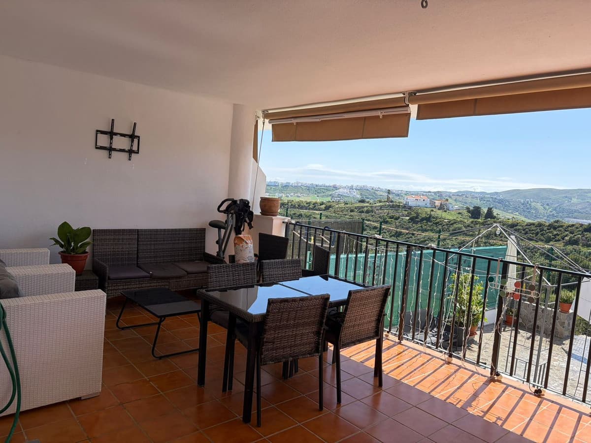 Semi-Detached House in Casares Playa — photo 1 of 10