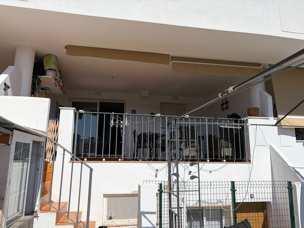 Semi-Detached House in Casares Playa — photo 2 of 10