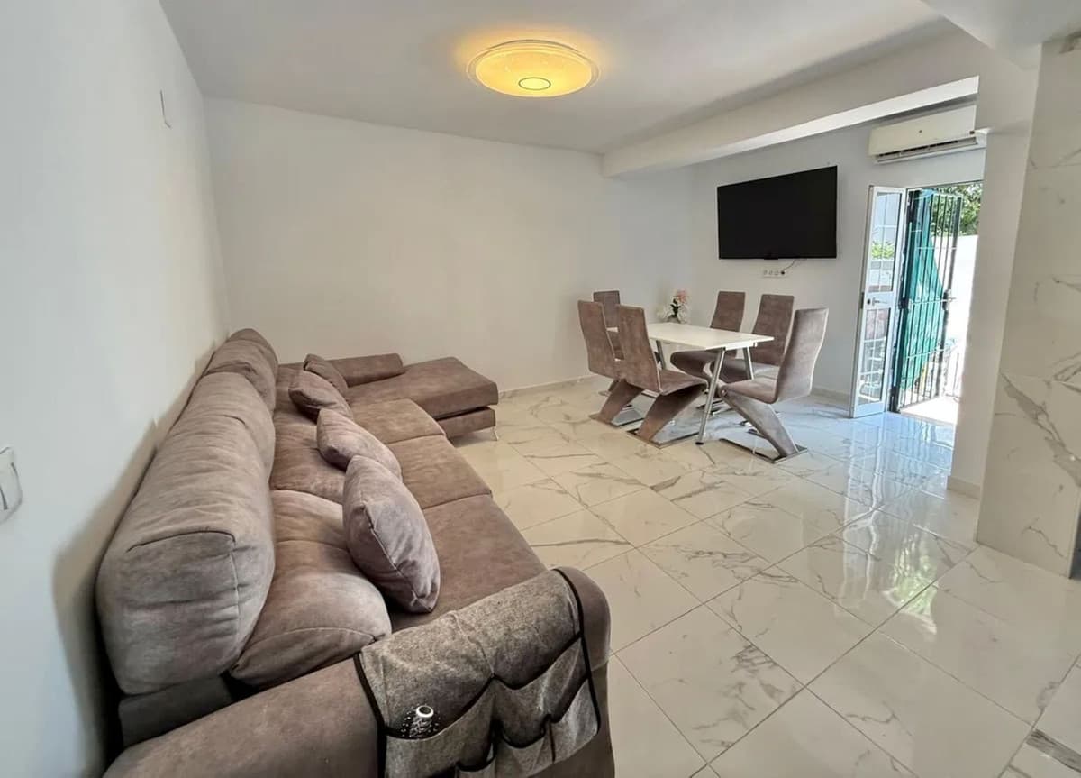 Ground Floor Apartment in Benalmadena Costa — photo 1 of 10