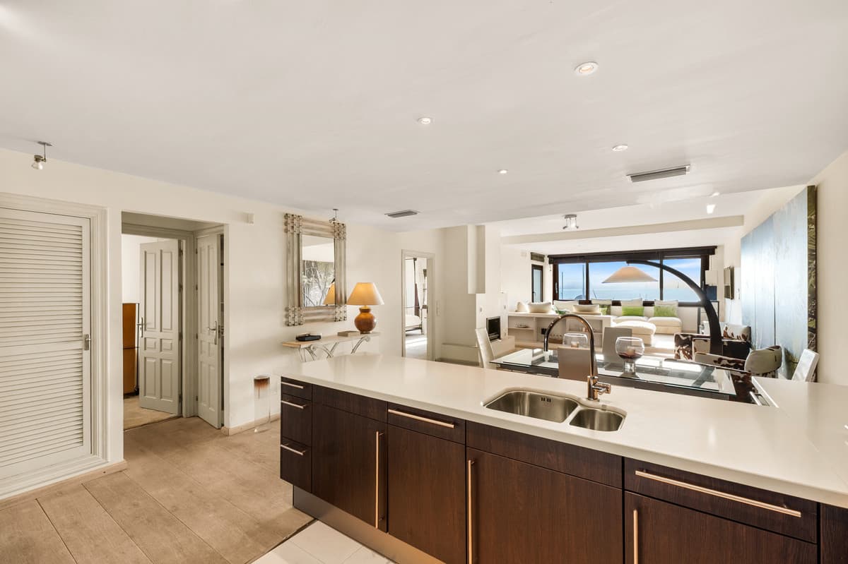 Middle Floor Apartment in Puerto Banús — photo 5 of 10