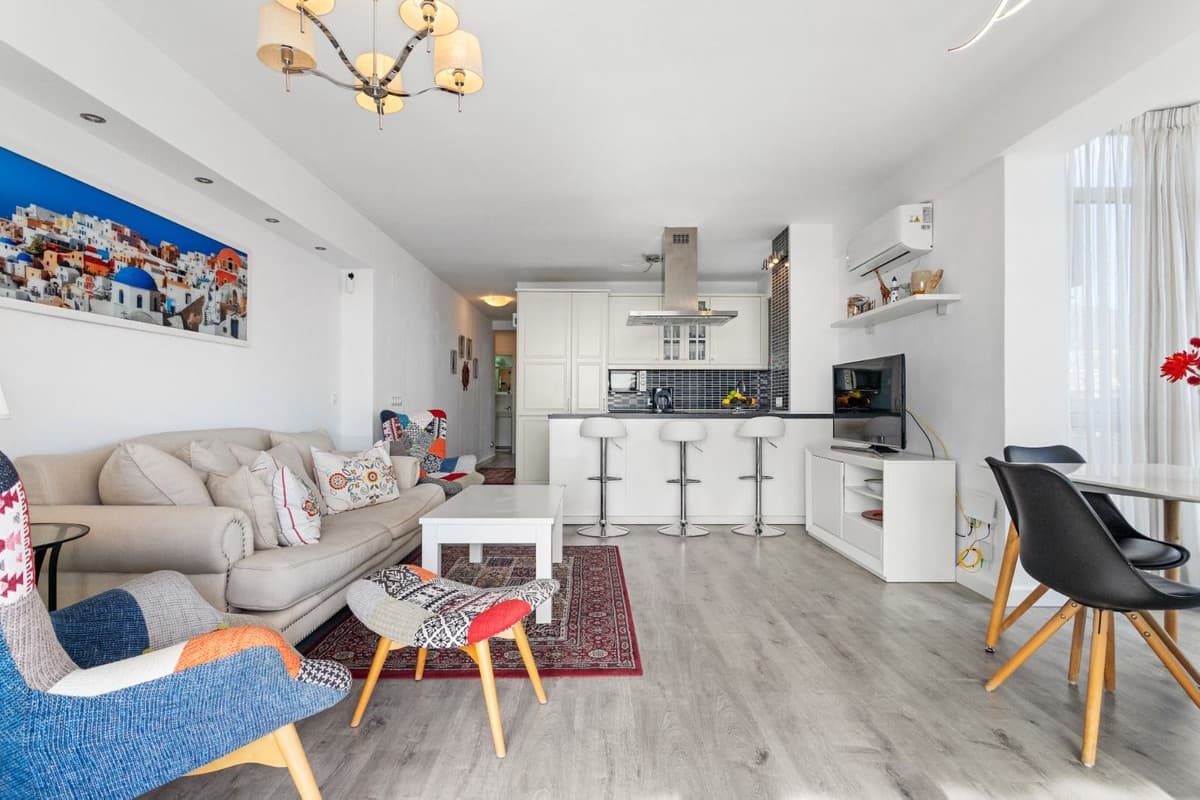 Middle Floor Apartment in Fuengirola — photo 8 of 10