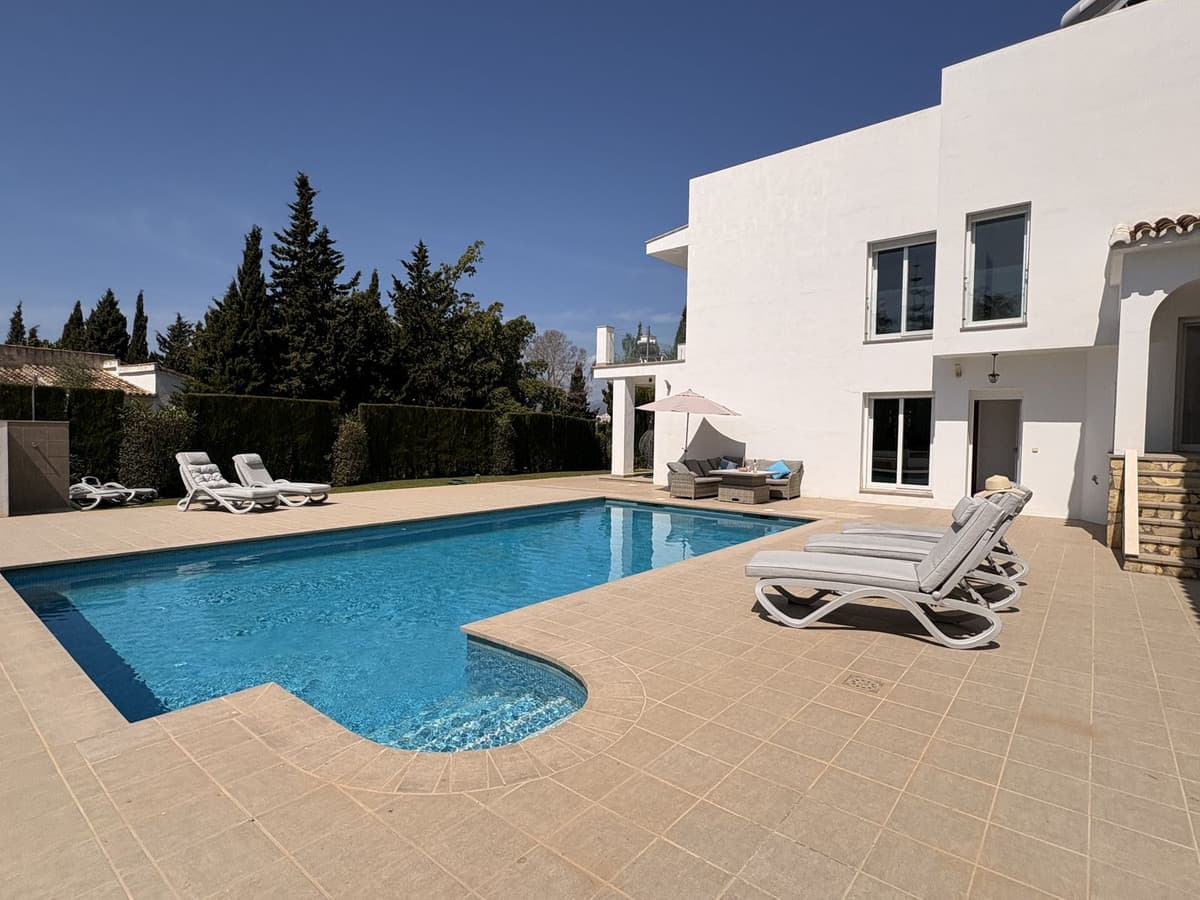 Detached Villa in Mijas Costa — photo 2 of 10