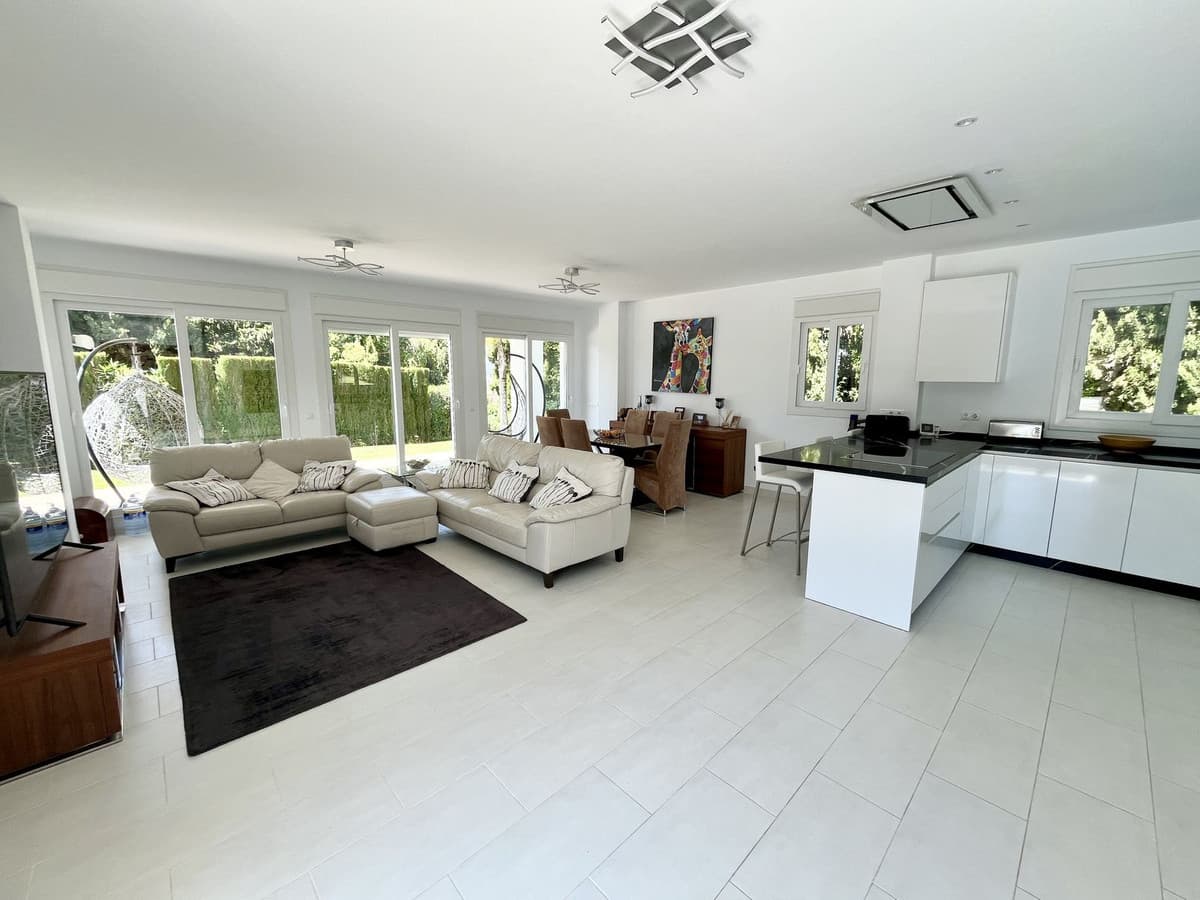 Detached Villa in Mijas Costa — photo 5 of 10