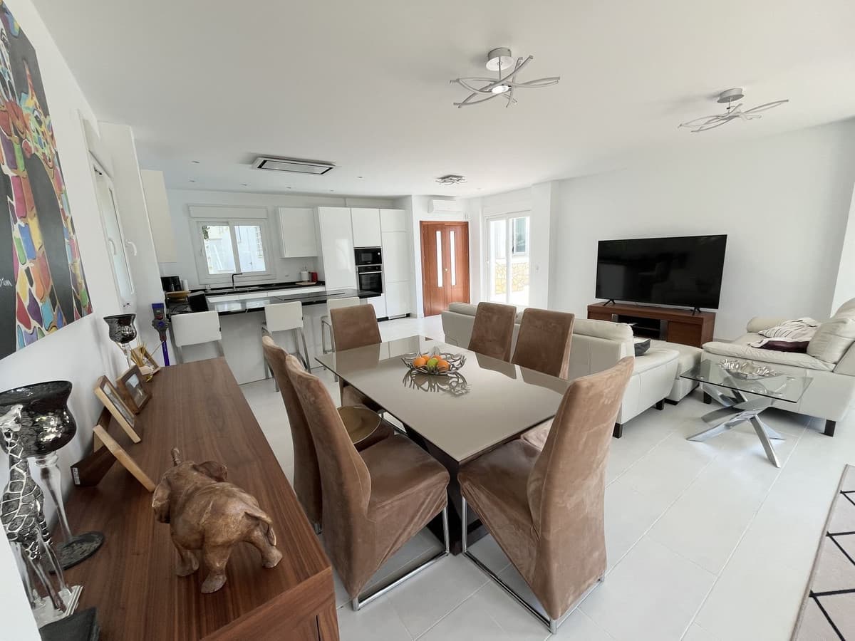 Detached Villa in Mijas Costa — photo 6 of 10