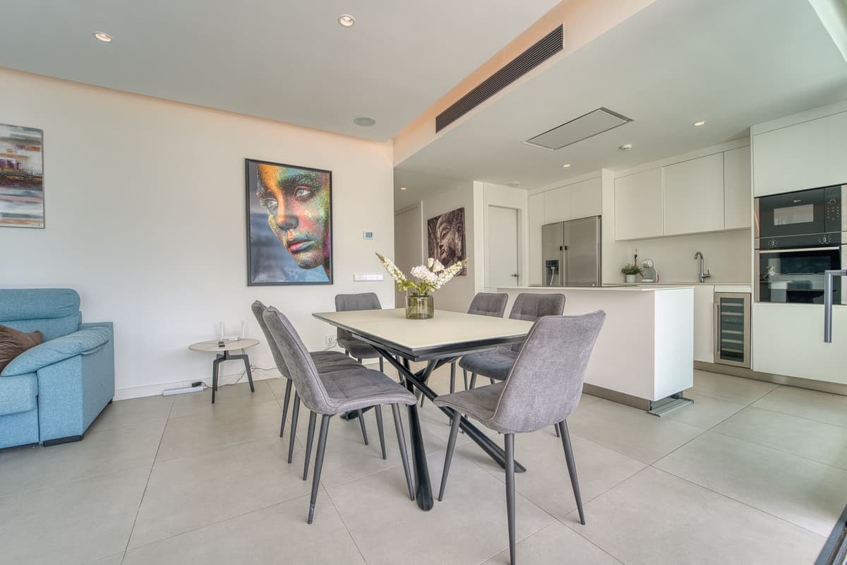Middle Floor Apartment in Higueron — photo 5 of 10