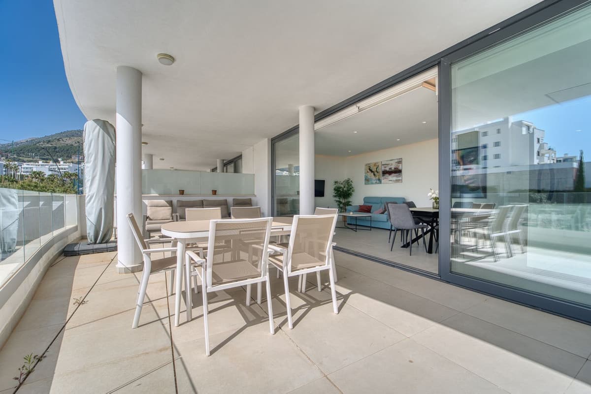Middle Floor Apartment in Higueron — photo 10 of 10
