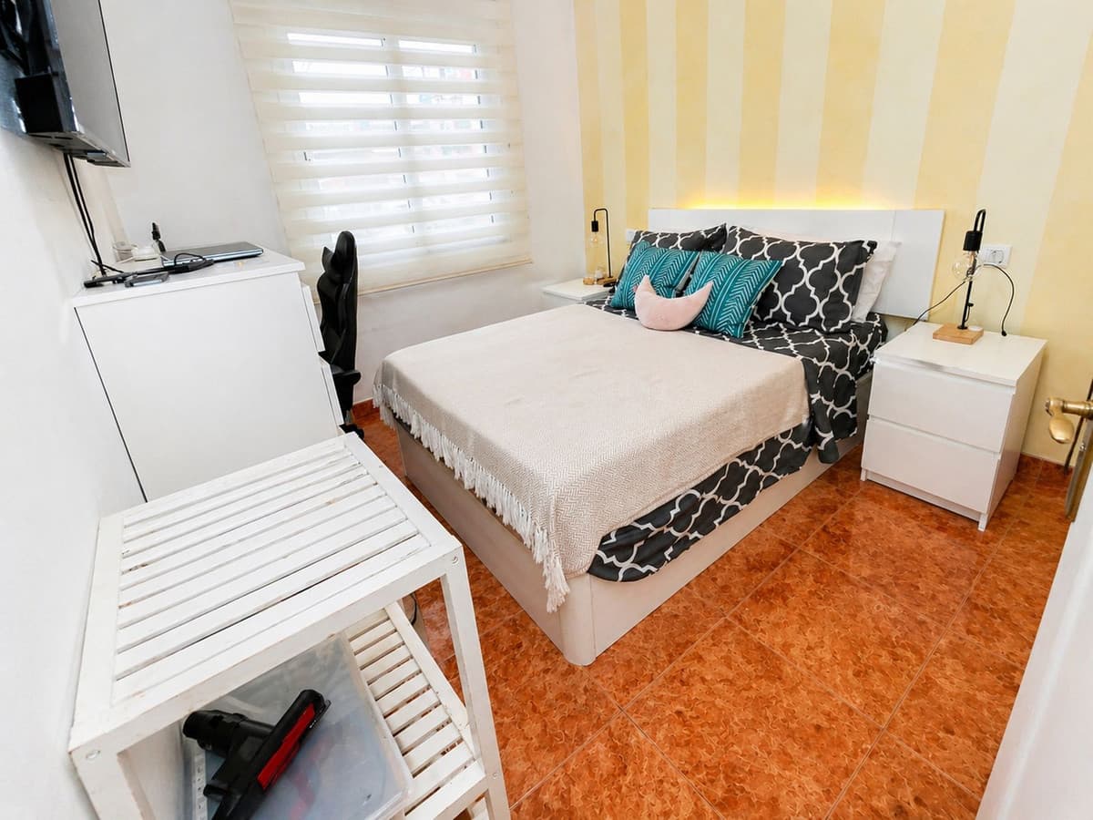 Middle Floor Apartment in Estepona — photo 3 of 4