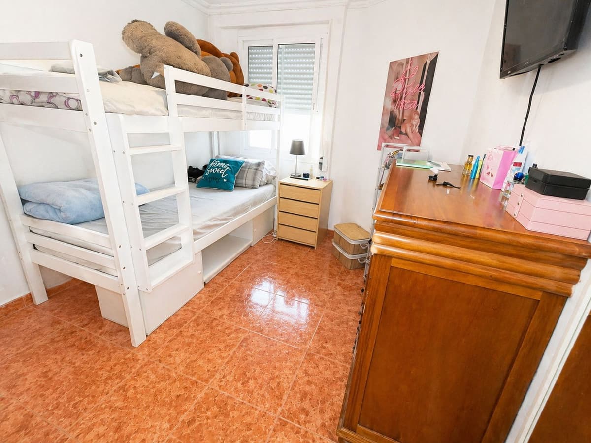 Middle Floor Apartment in Estepona — photo 4 of 4