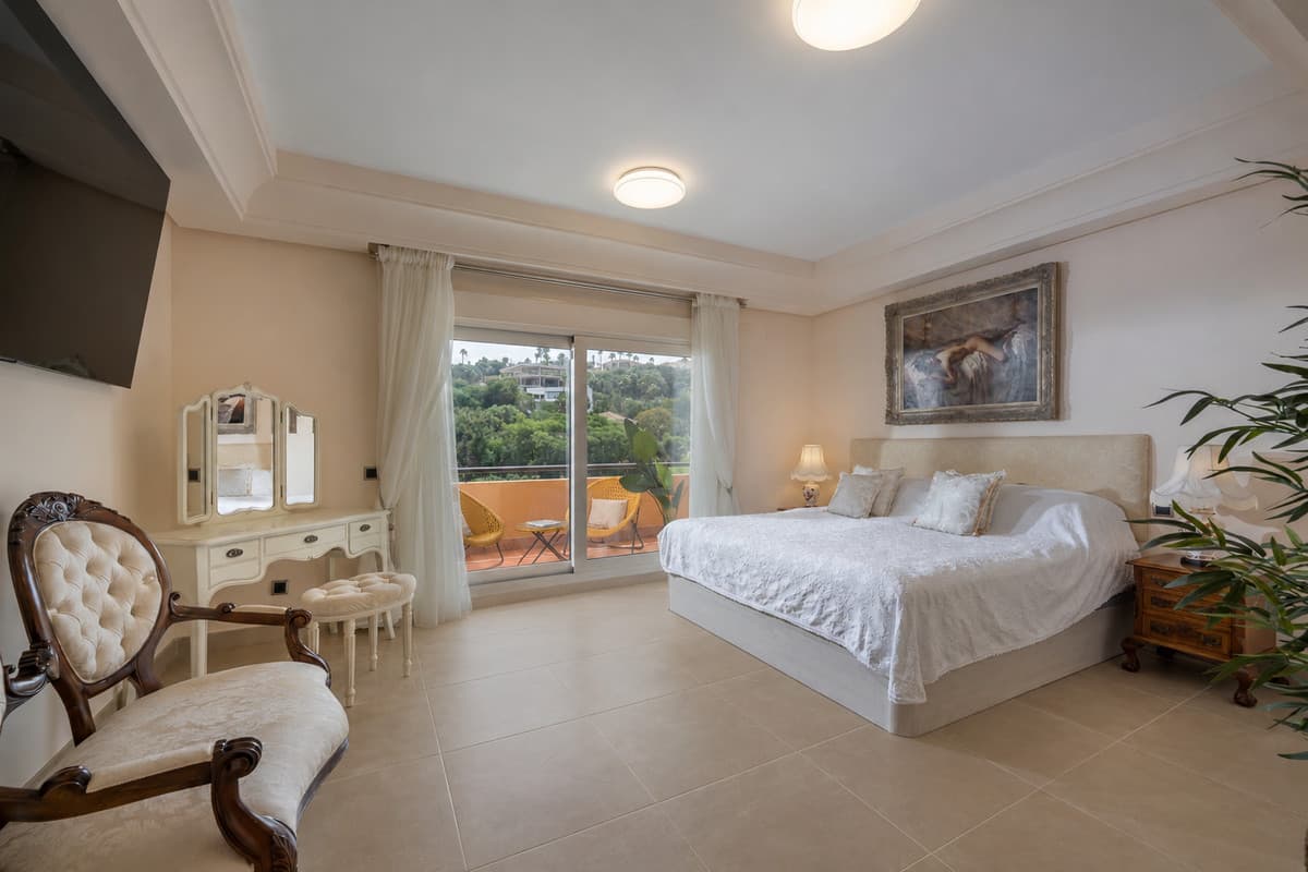 Ground Floor Apartment in Sotogrande Alto — photo 5 of 10