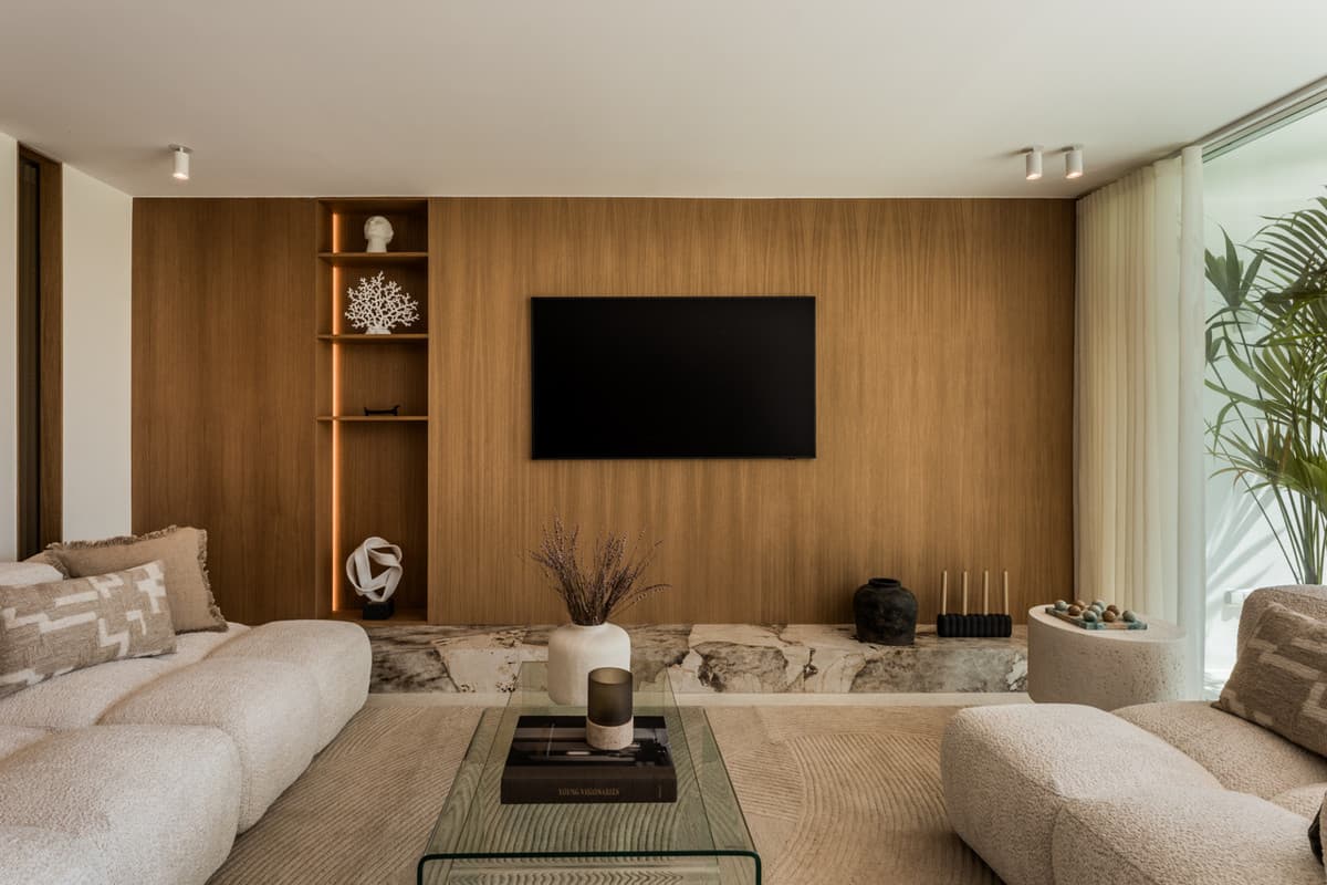 Ground Floor Apartment in Aloha — photo 2 of 10