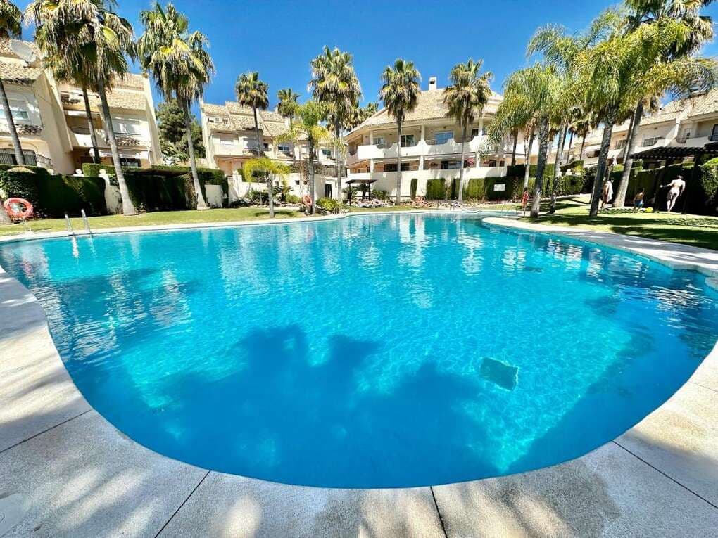 Townhouse in Marbella — photo 3 of 10