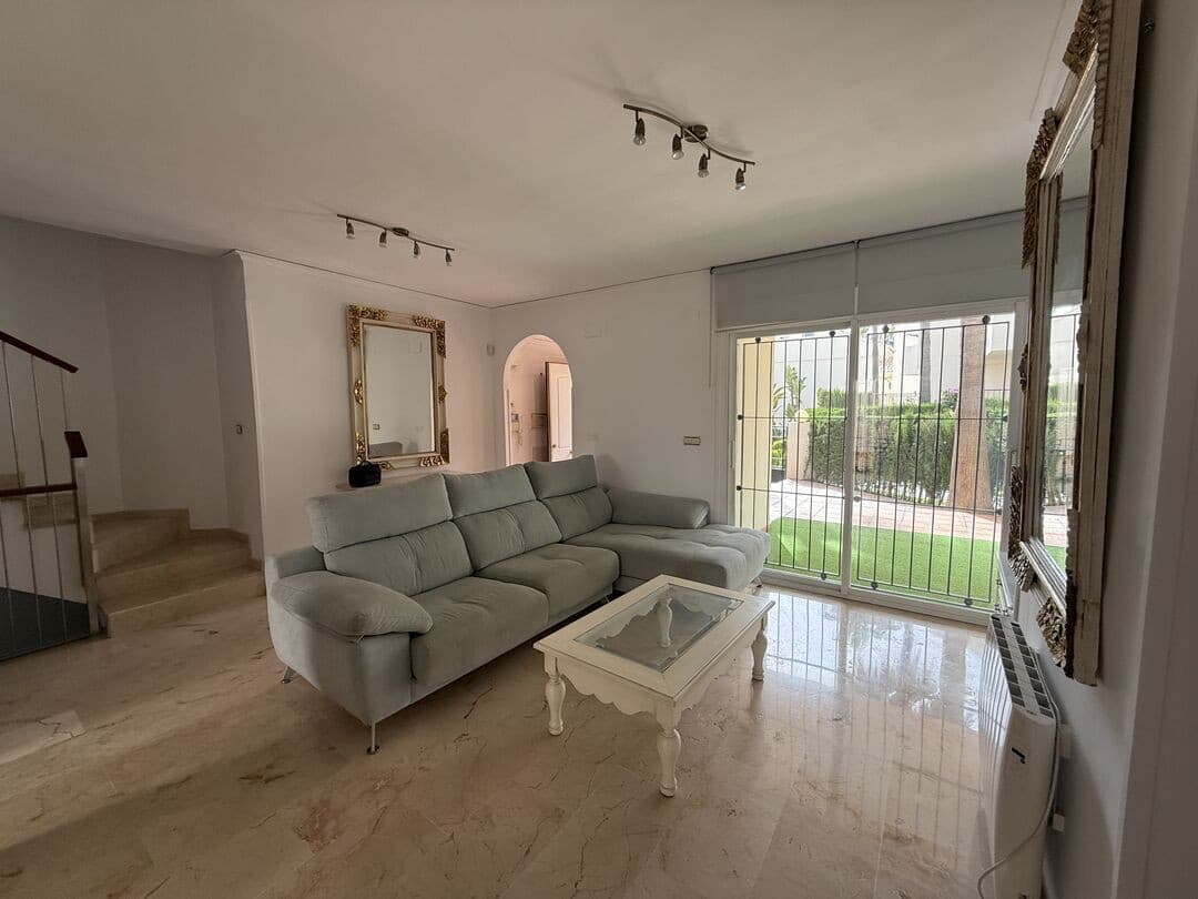 Townhouse in Marbella — photo 10 of 10