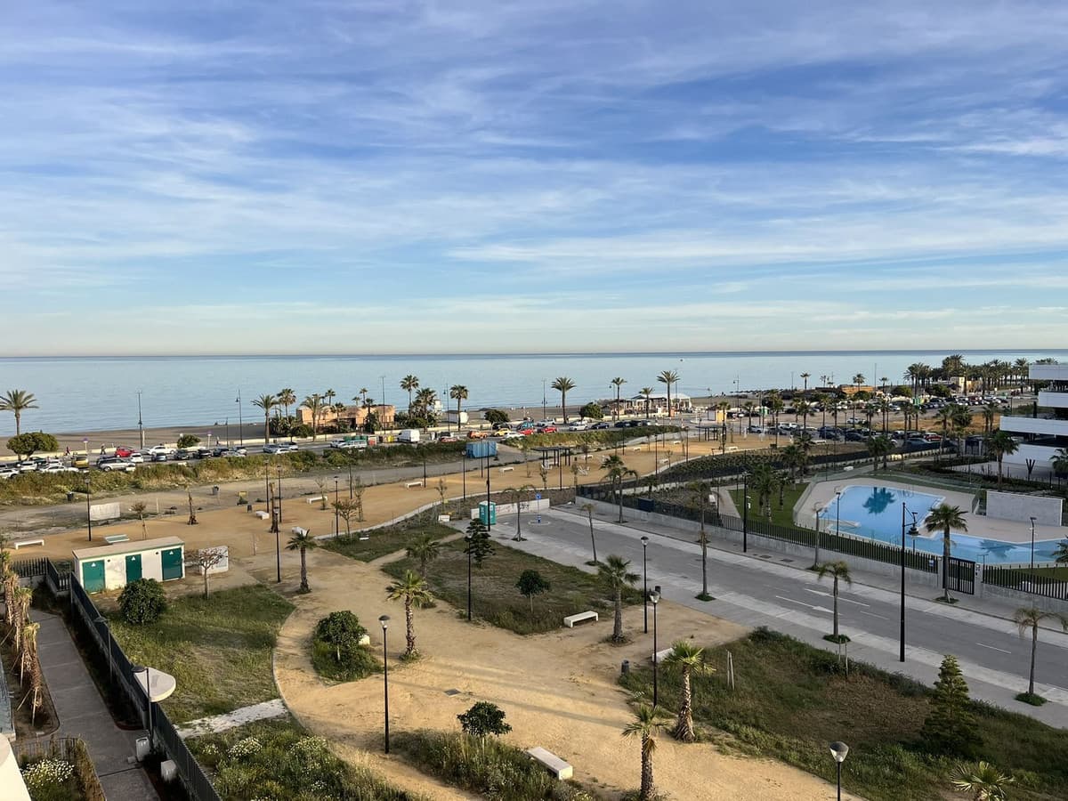 Middle Floor Apartment in Torremolinos — photo 5 of 10