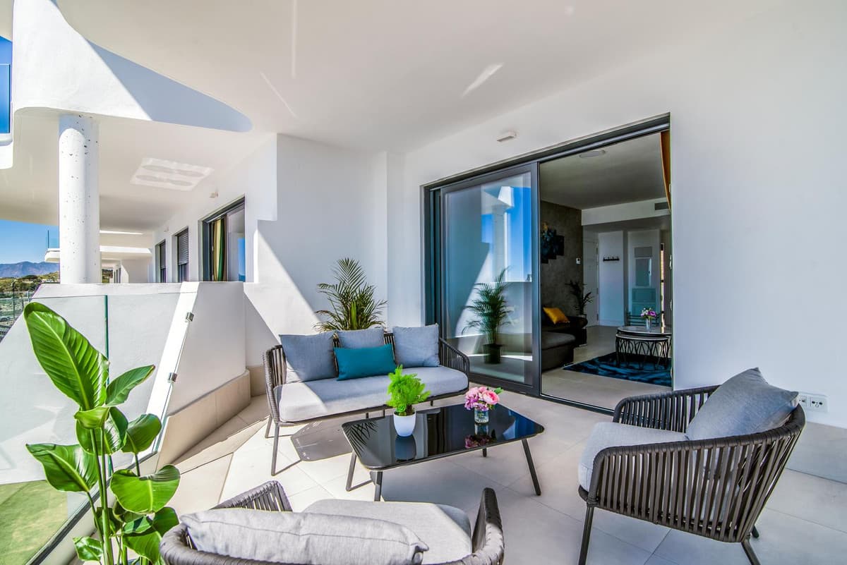 Middle Floor Apartment in Fuengirola — photo 4 of 10