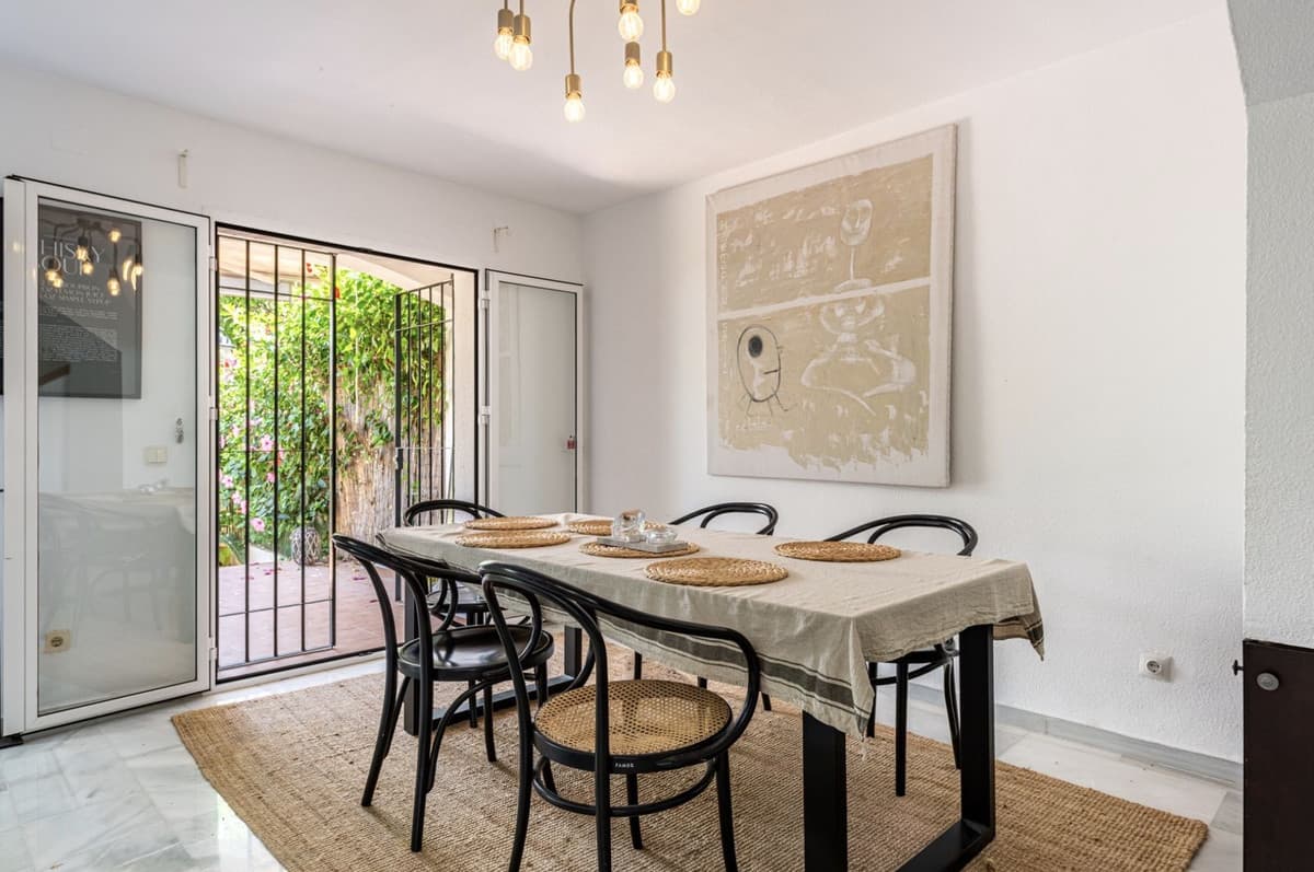 Townhouse in The Golden Mile — photo 4 of 10