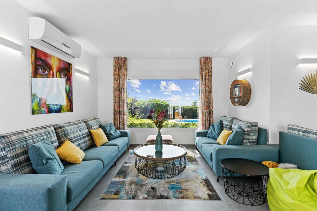 Detached Villa in Bel Air — photo 2 of 10