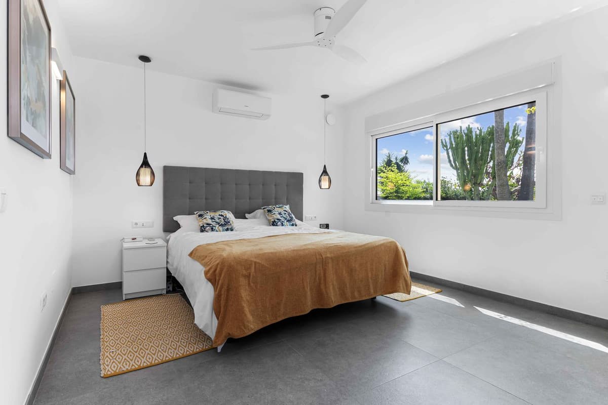 Detached Villa in Bel Air — photo 5 of 10