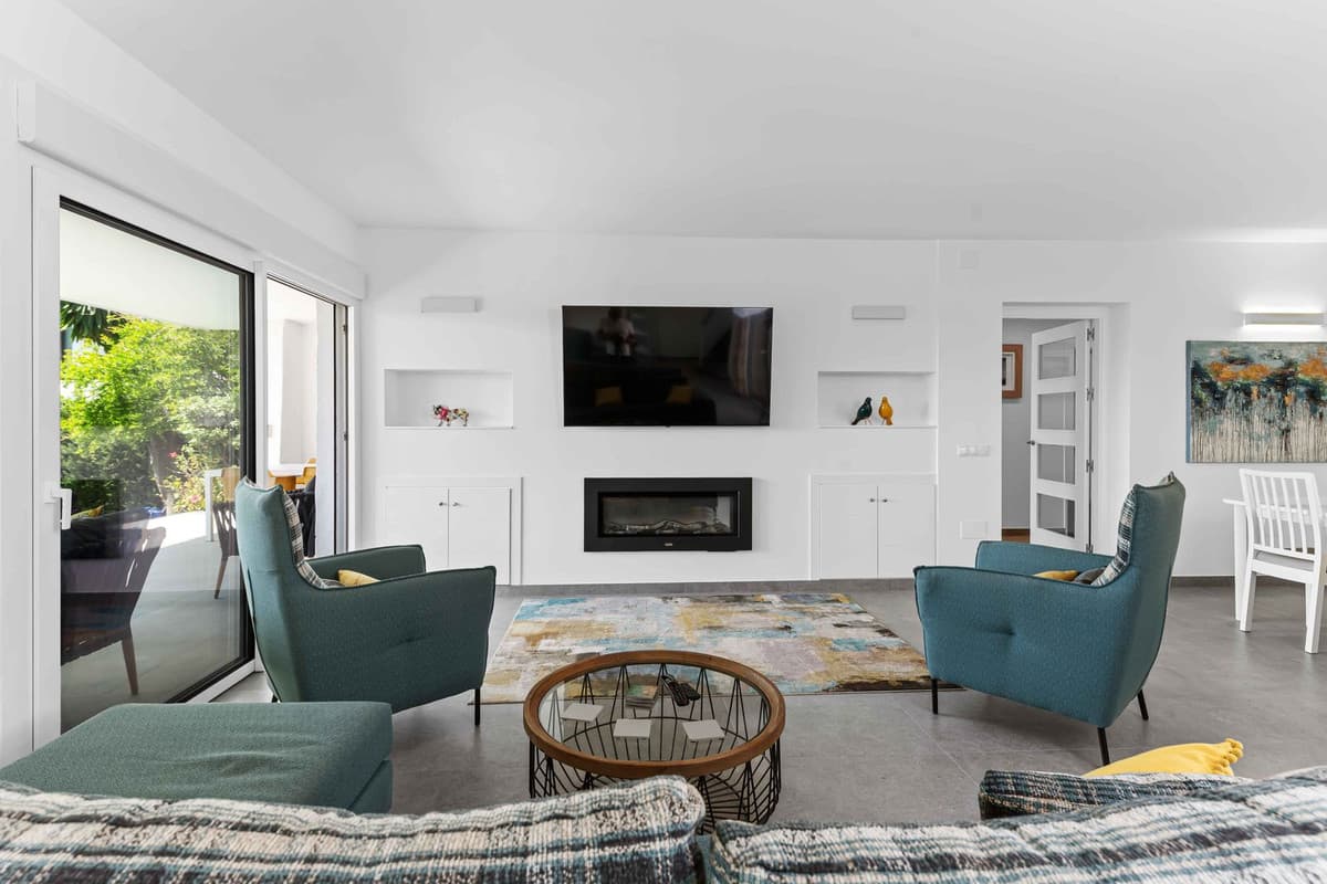 Detached Villa in Bel Air — photo 10 of 10