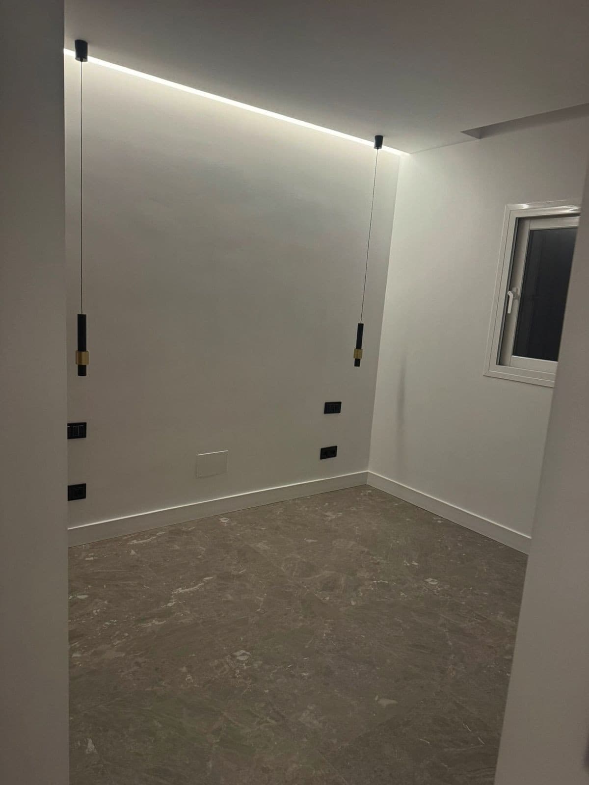 Middle Floor Apartment in La Quinta — photo 9 of 10