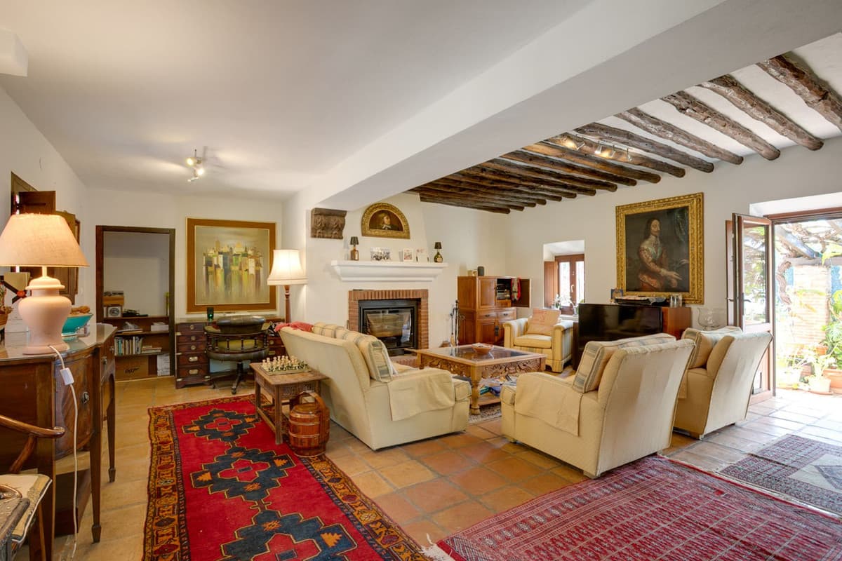Detached Villa in Estepona — photo 6 of 10